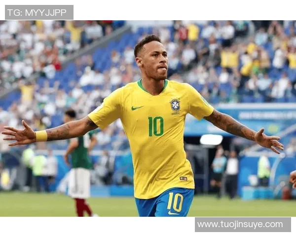 足球球星通过艰苦不懈的刻苦训练不断突破自我迎来辉煌时刻